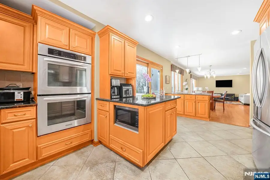 12 Clinton Lane, Wayne, NJ 07470 - #3