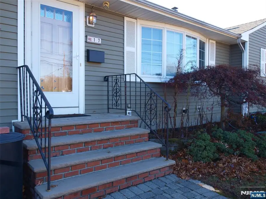 17 Garden Place, Pompton Plains, NJ 07444 - Image #2