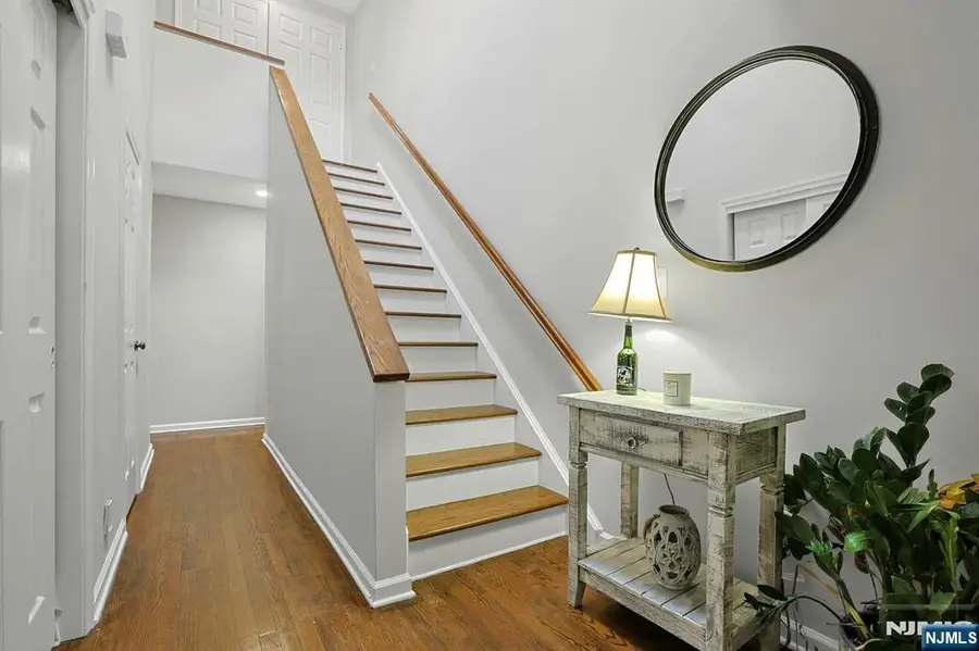 21 Whitman Lane, Mahwah, NJ 07430 - Image #3