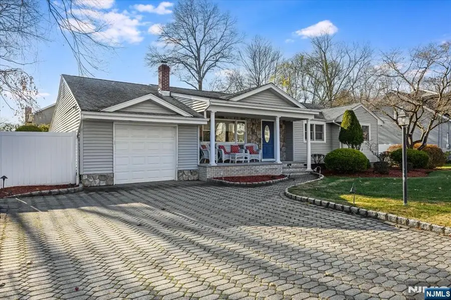 535 Roosevelt Avenue, River Vale, NJ 07675 - Image #3