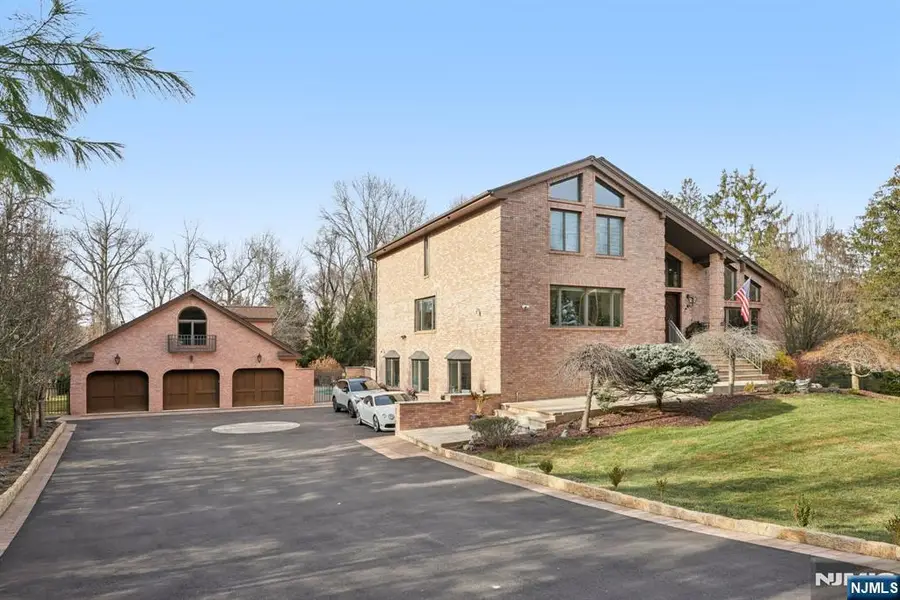 301 Piermont Road, Norwood, NJ 07648 - Image #2