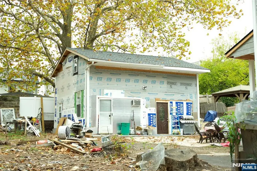 39 Wolcott Terrace, Newark, NJ 07112 - Image #2