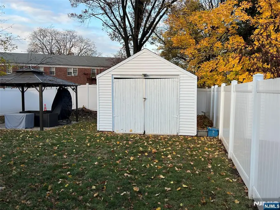 47 Dupont Place, Irvington, NJ 07111 - Image #2