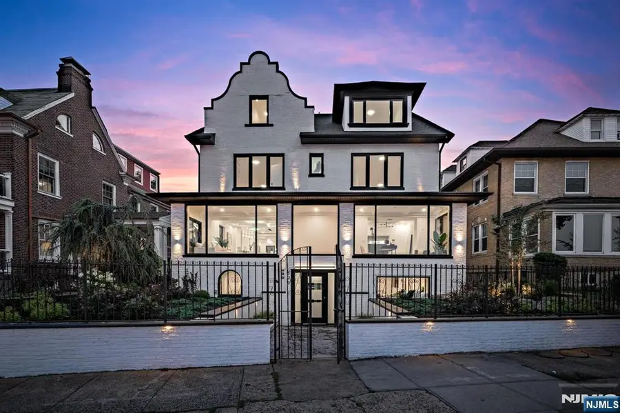 829 Boulevard East, Weehawken, NJ 07086 - Image #2