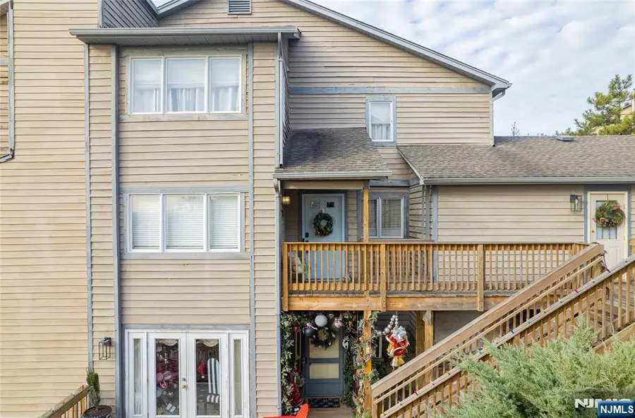 305 Heights Drive 3, Haledon, NJ 07508 - Image #3