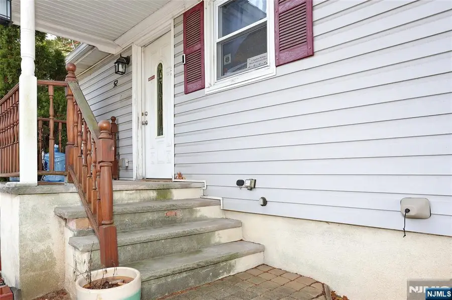 52 Rosedale Avenue, Elmwood Park, NJ 07407 - Image #2