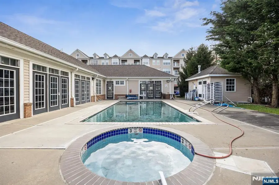 134 Cory Lane 134, Elmwood Park, NJ 07407 - Image #3