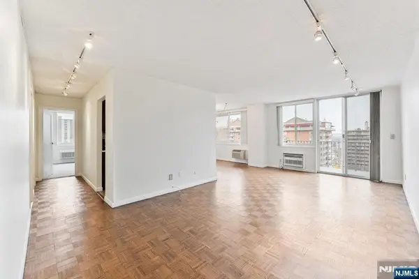 160 Overlook Avenue 20D, Hackensack, NJ 07601