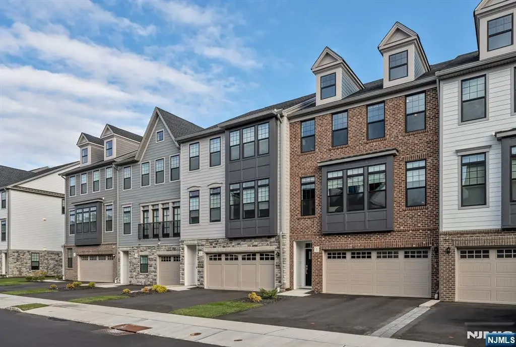 3 Cinnamon Drive, Upper Saddle River, NJ 07458 - Image #1