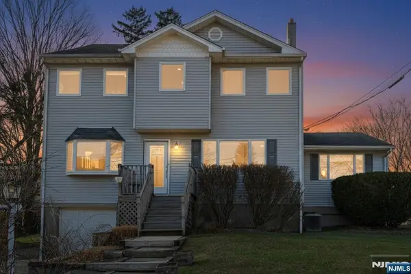 8 Tyler Place, West Milford, NJ 07421