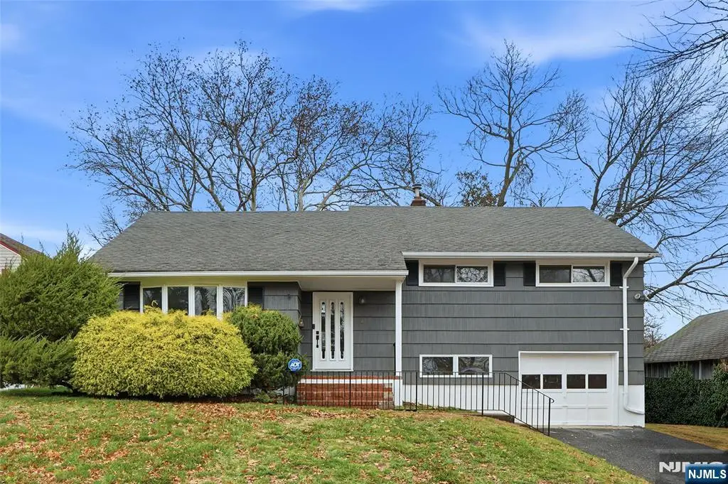 15 Carol Place, Bloomfield, NJ 07003 - Image #1