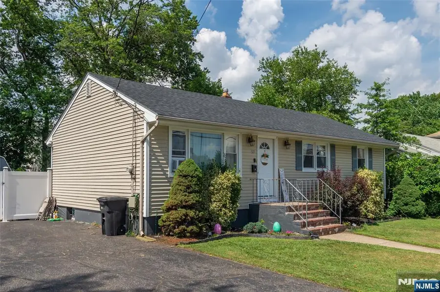 527 Lyster Avenue, Saddle Brook, NJ 07663 - Image #2