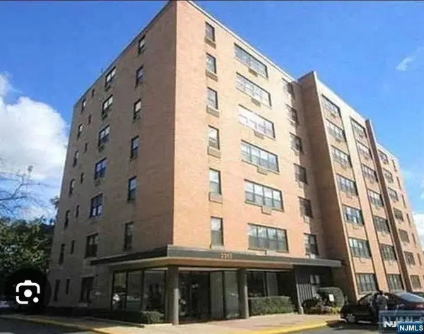 2352 Linwood Avenue 7G, Fort Lee, NJ 07024