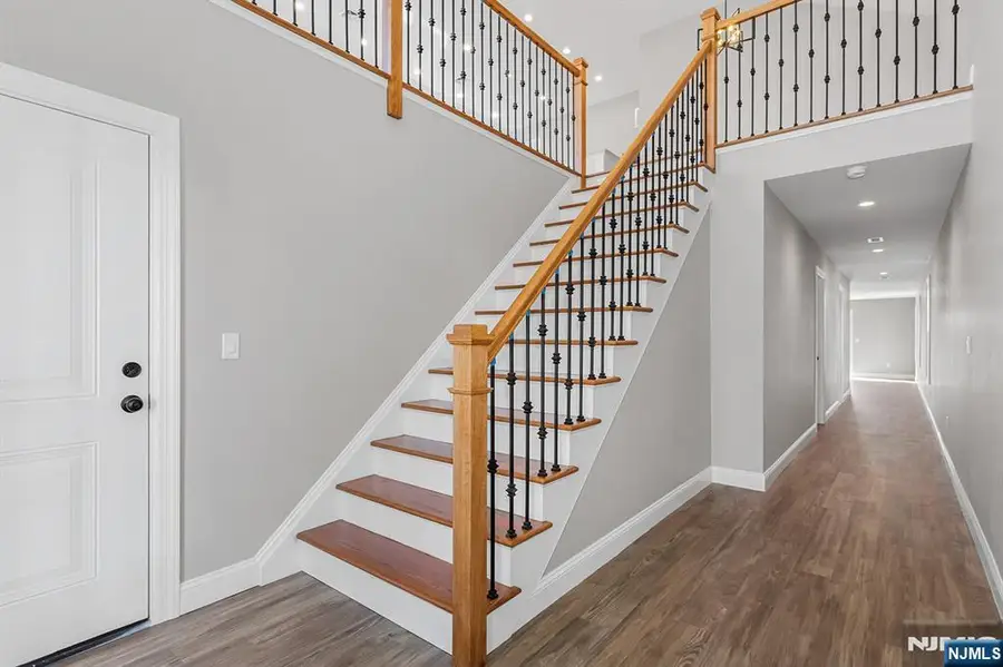 102 Charlton, Lodi, NJ 07644 - Image #2