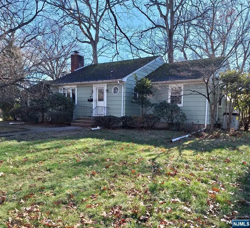 284 Village Place, Wyckoff, NJ 07481 - Image #1