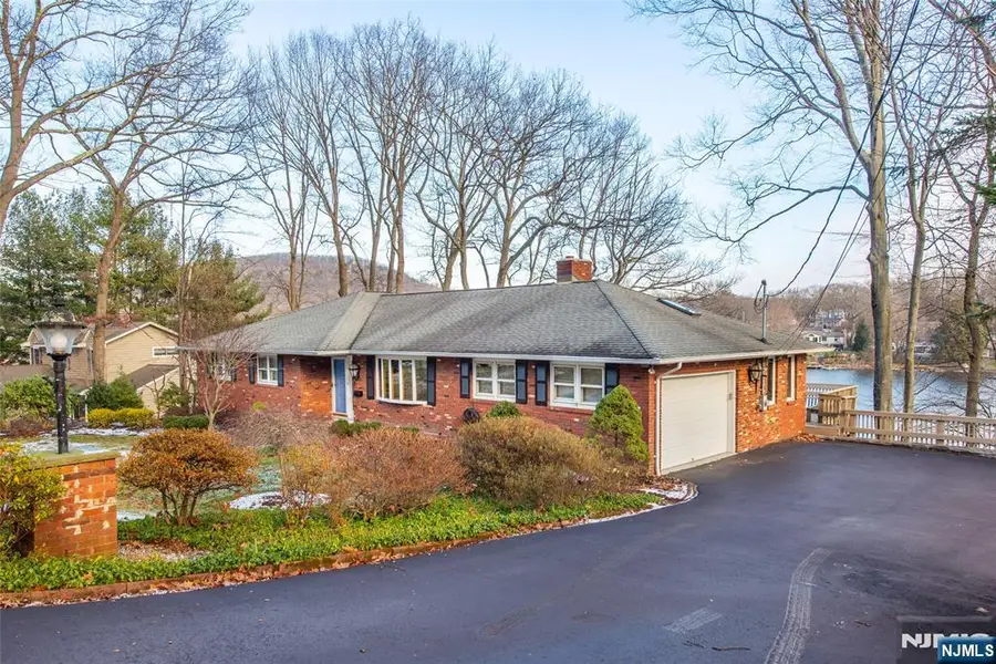 347 High Crest Drive, West Milford, NJ 07480 - Image #3