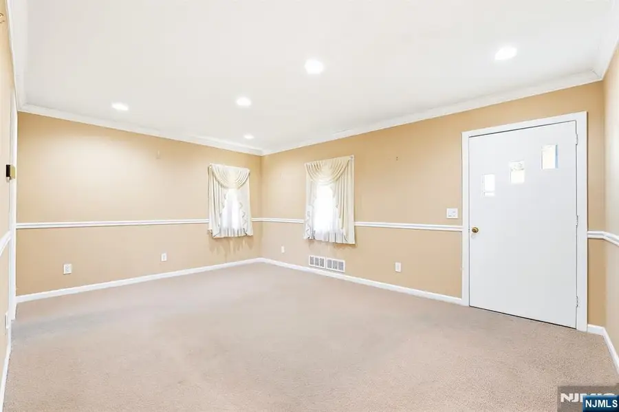 51 Surrey Lane, Clifton, NJ 07012 - Image #2