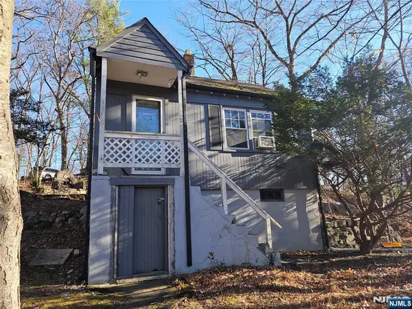 3 Elm Street, Wanaque, NJ 07420