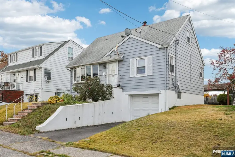 18 Scher Place, Passaic, NJ 07055 - Image #3