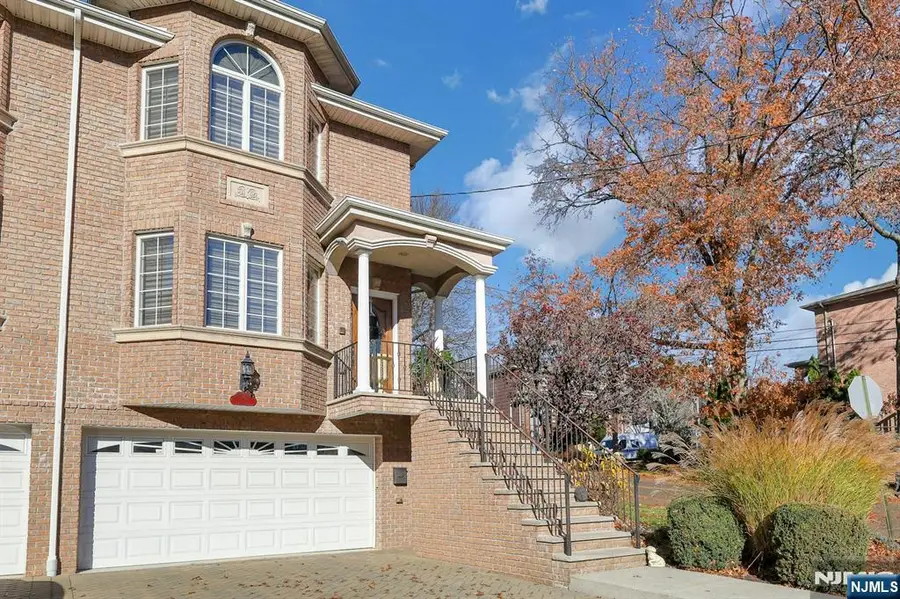 135 Abbott Avenue 2, Palisades Park, NJ 07650 - Image #2