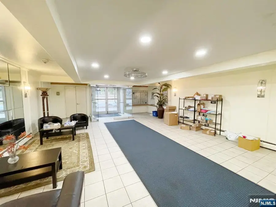333 Grand Avenue 1A, Palisades Park, NJ 07650 - Image #2