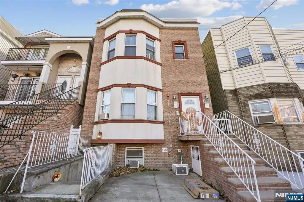 717 16th Street, Union City, NJ 07087 - Image #1