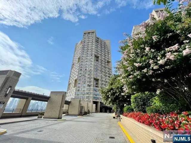 7000 Boulevard East 11E, Guttenberg, NJ 07093 - #1