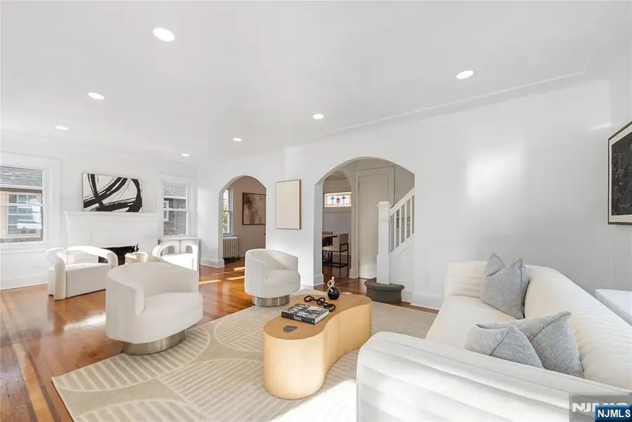 341 Van Buren Avenue, Teaneck, NJ 07666 - Image #2