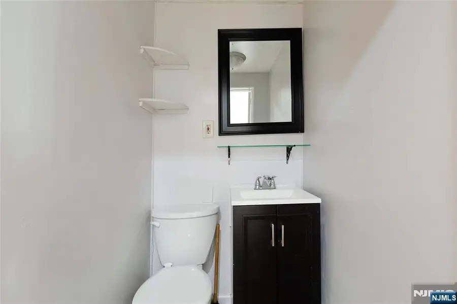 109 Luke Avenue, Bergenfield, NJ 07621 - Image #2