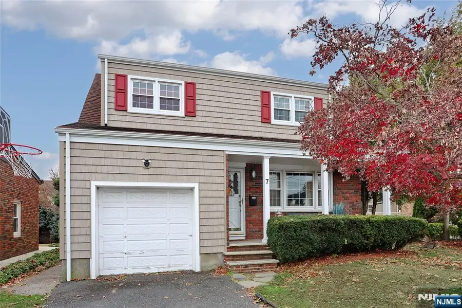 7 Azalea Drive, Wallington, NJ 07057 - Image #2