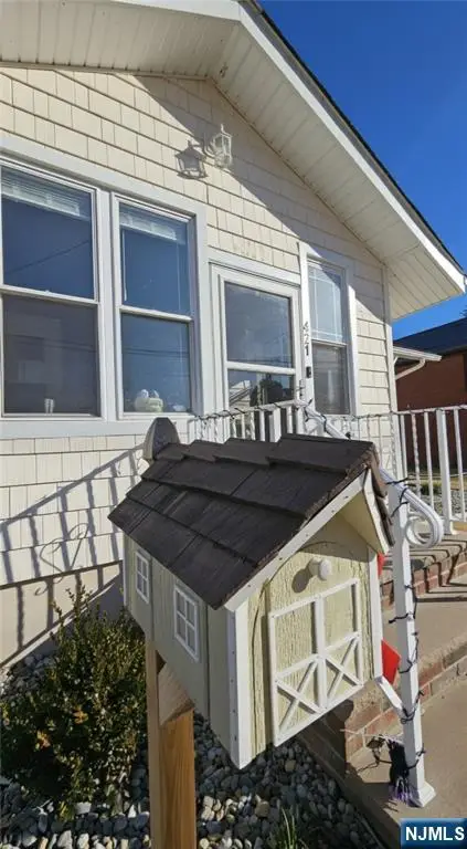 421 Lincoln Avenue, Pompton Lakes, NJ 07442 - #2