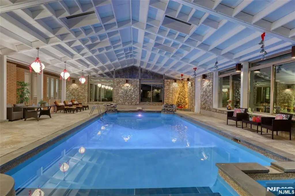 91 Chestnut Ridge Road, Saddle River, NJ 07458 - Image #1