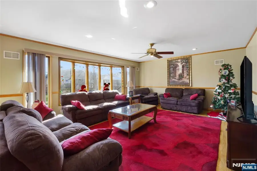 17 Pleasant Place, Kearny, NJ 07032 - Image #3