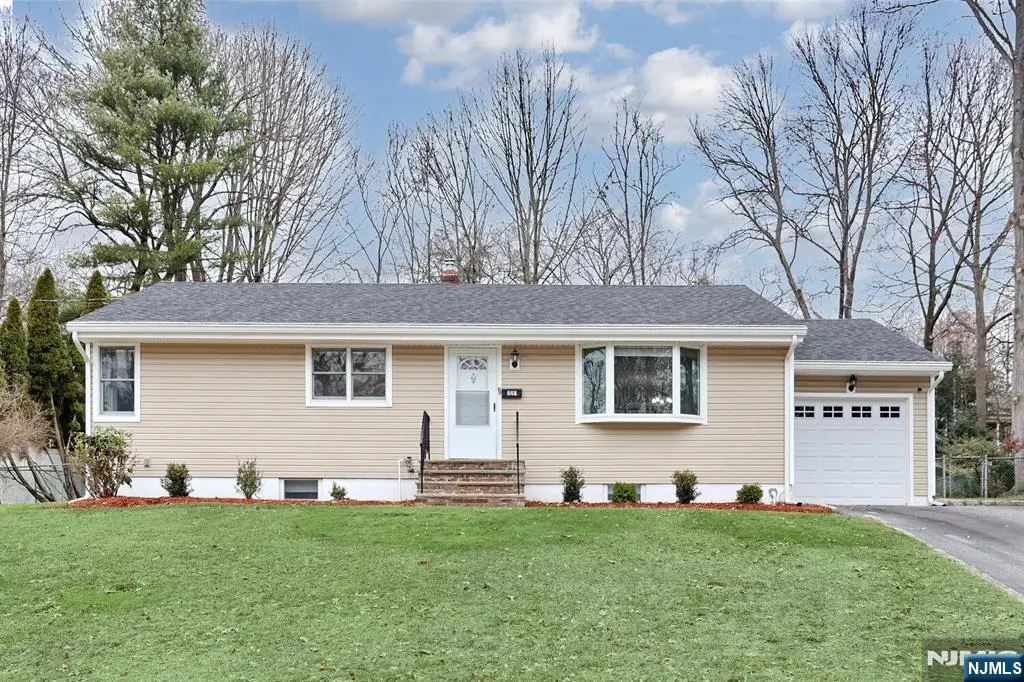 221 Raymond Street, Hillsdale, NJ 07642 - Image #1