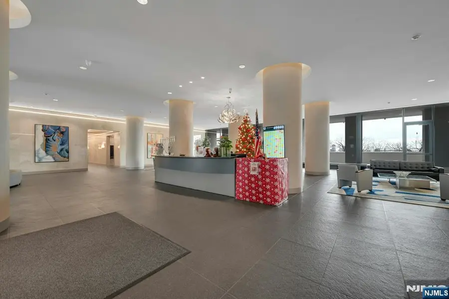 1530 Palisade Avenue 23S, Fort Lee, NJ 07024 - Image #2