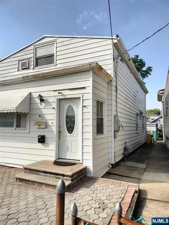 411 Sheridan Place, Fairview, NJ 07022