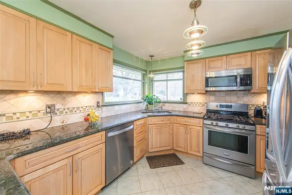 7 Wedgewood Drive, West Orange, NJ 07052