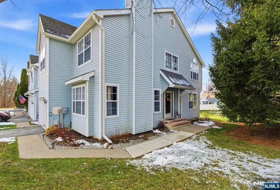 14 Willow Circle 706, Hamburg, NJ 07419 - Image #3