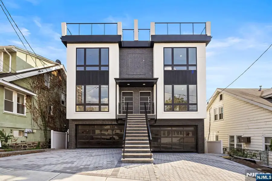 362 Lafayette Avenue A, Cliffside Park, NJ 07010 - Image #2