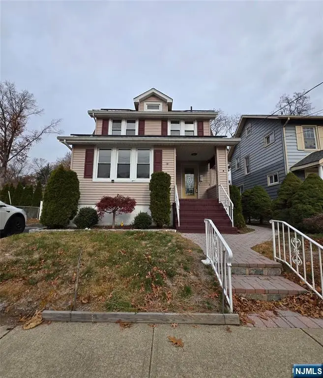 33 Harcourt Avenue, Bergenfield, NJ 07621 - Image #2