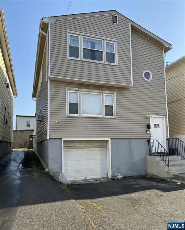 178 Fabyan Place, Newark, NJ 07112 - Image #3