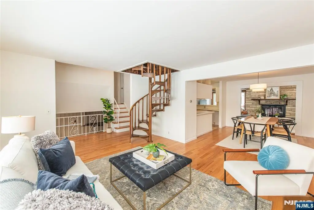 27 Balston Drive, Verona, NJ 07044 - #1