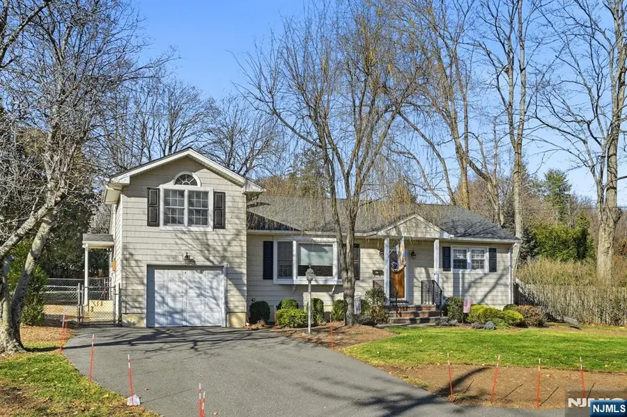 49 Mill Road, Park Ridge, NJ 07656 - Image #2