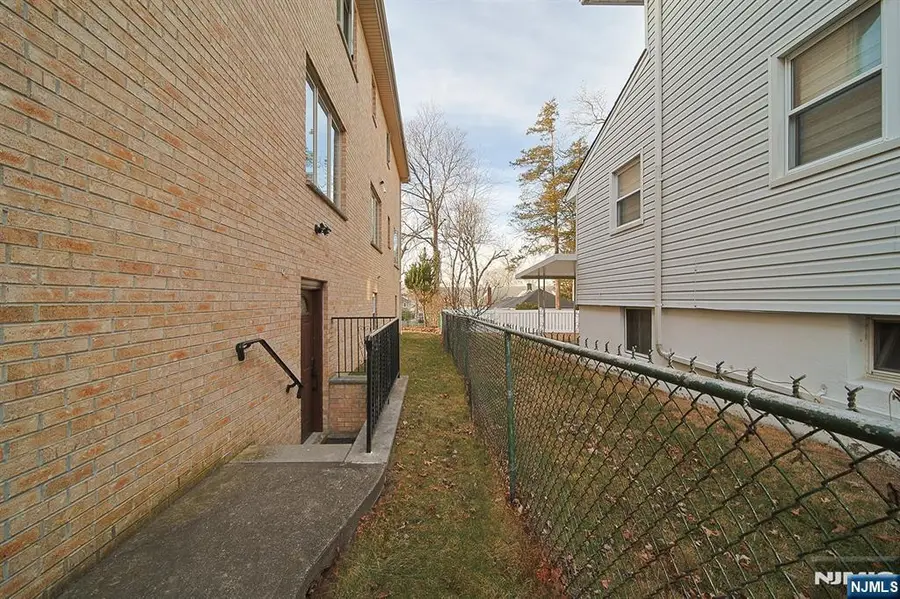 333 Highland Avenue B, Palisades Park, NJ 07650 - Image #3