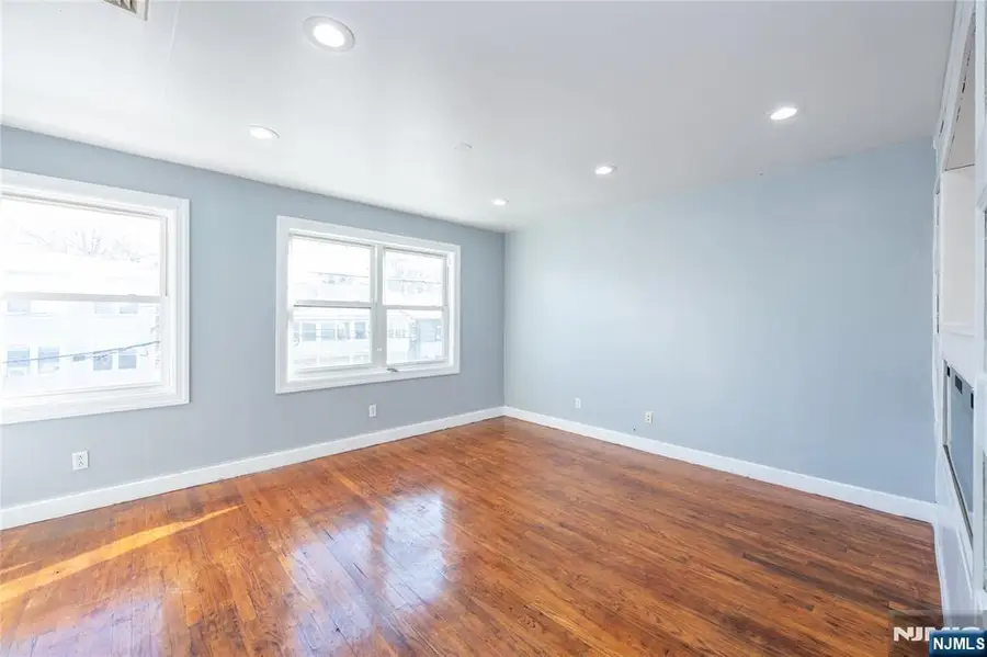 28 Highland Street, Paterson, NJ 07524 - Image #3