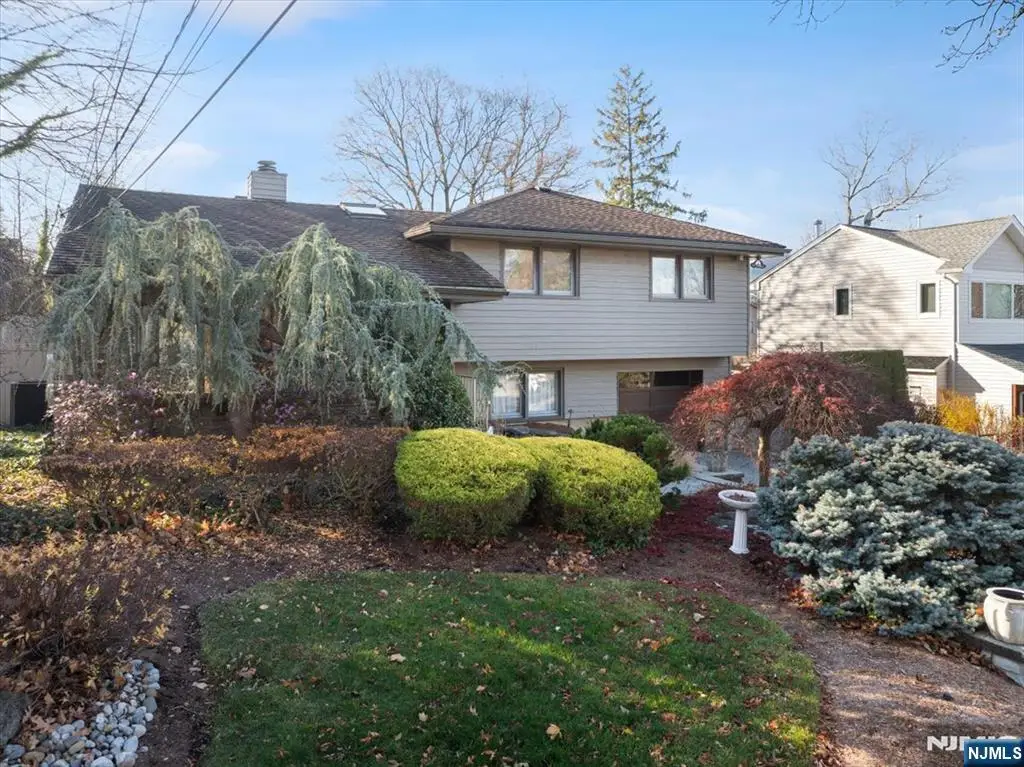 72 Hemlock Drive, Paramus, NJ 07652 - Image #1