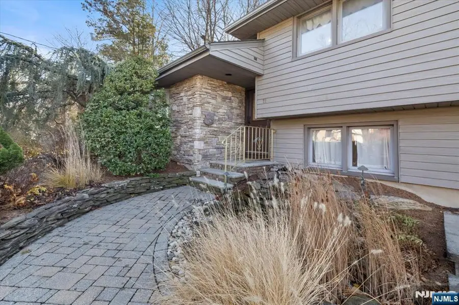 72 Hemlock Drive, Paramus, NJ 07652 - Image #2