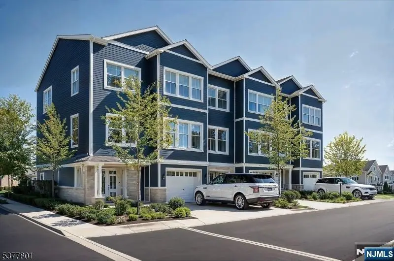 184 Canterbury Avenue, North Arlington, NJ 07031 - Image #1