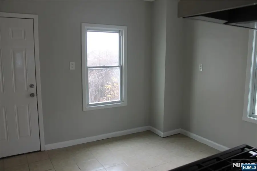 232 Sherman Avenue, Newark, NJ 07114 - Image #2