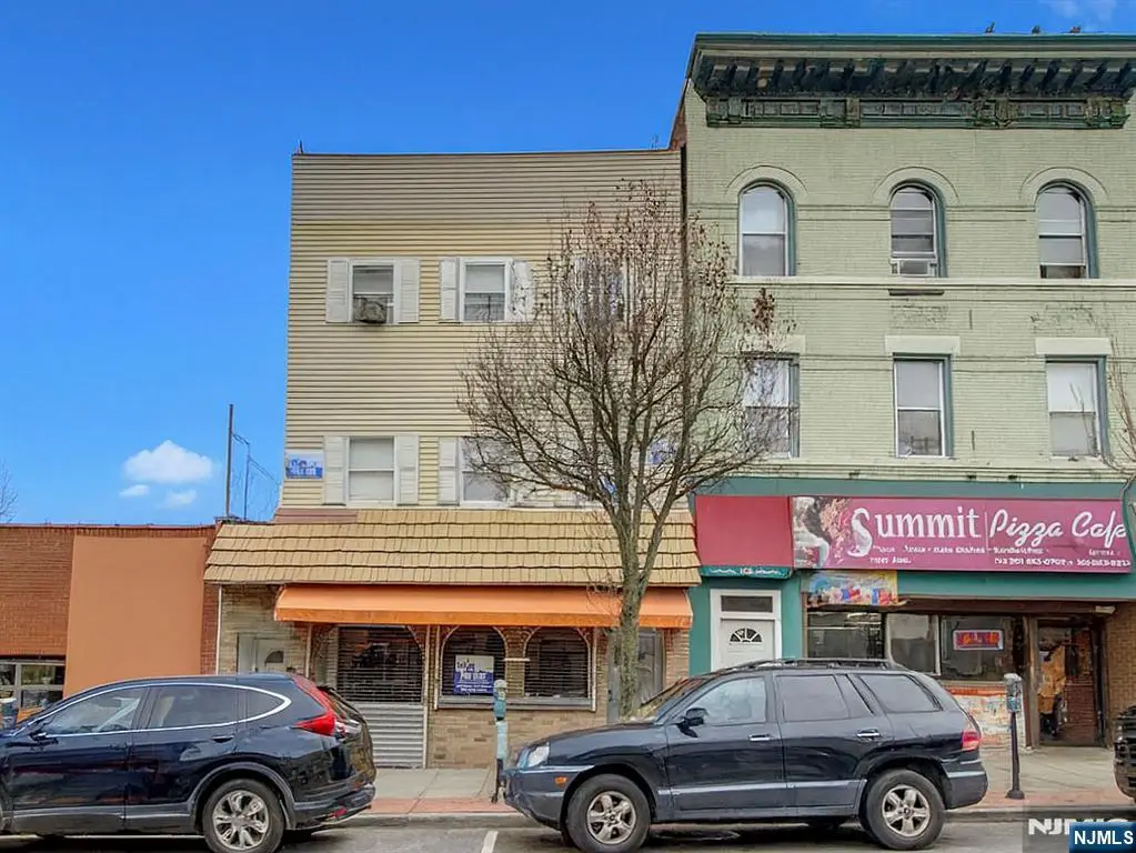1011 Summit Avenue, Union City, NJ 07087 - Image #1